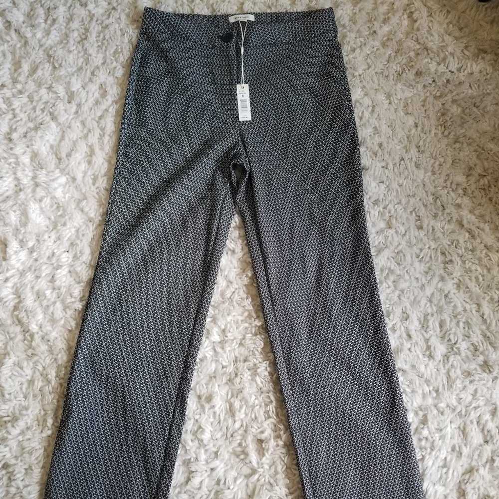 NWT Max Studio Black/White Patterned Pant